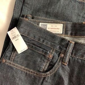 NWT Mens Standard Fit GAP jeans 36x32